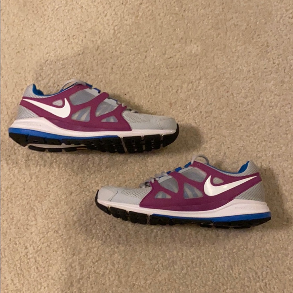 Nike Women’s Air Zoom Elite+ shoes size 7.5